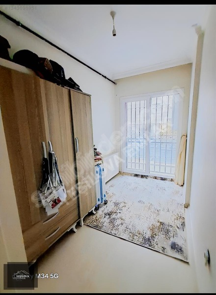 Bornova Merkezde Eşyalı Kiralık 2+1 Daire — fotoğraf 18