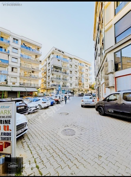 Bornova Merkezde Eşyalı Kiralık 2+1 Daire — fotoğraf 31
