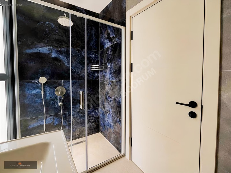 Gündoğan Merkezde Yıllık Kiralık Üst Kat Daire Sb6038 — fotoğraf 13