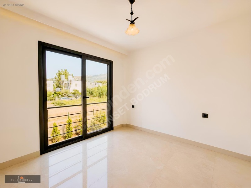 Gündoğan Merkezde Yıllık Kiralık Üst Kat Daire Sb6038 — fotoğraf 15