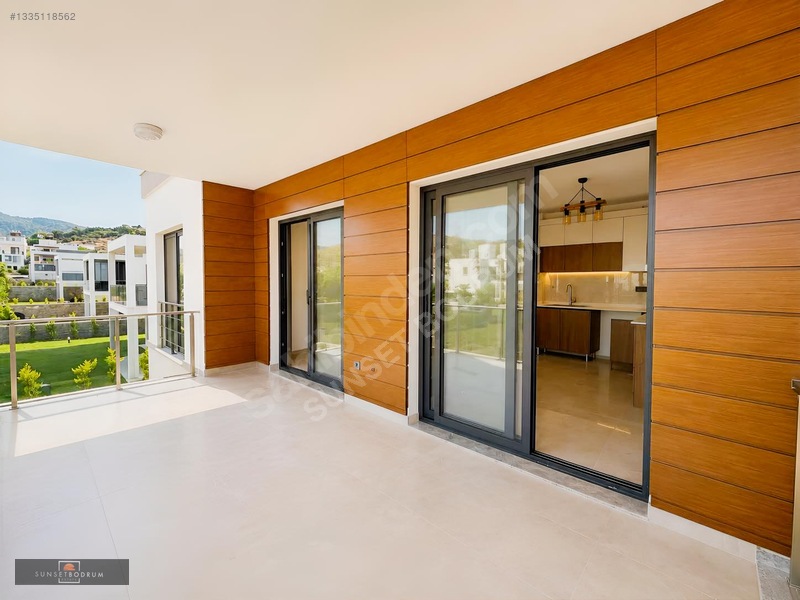Gündoğan Merkezde Yıllık Kiralık Üst Kat Daire Sb6038 — fotoğraf 16