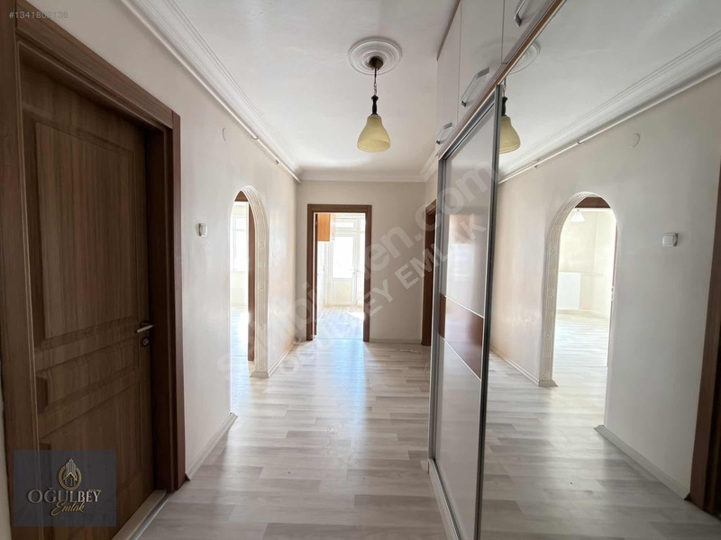 Oğulbey'den Aşağı Eğlence'de 3+1 125m² Ön Güney Batı Cepe Yapılı — fotoğraf 32