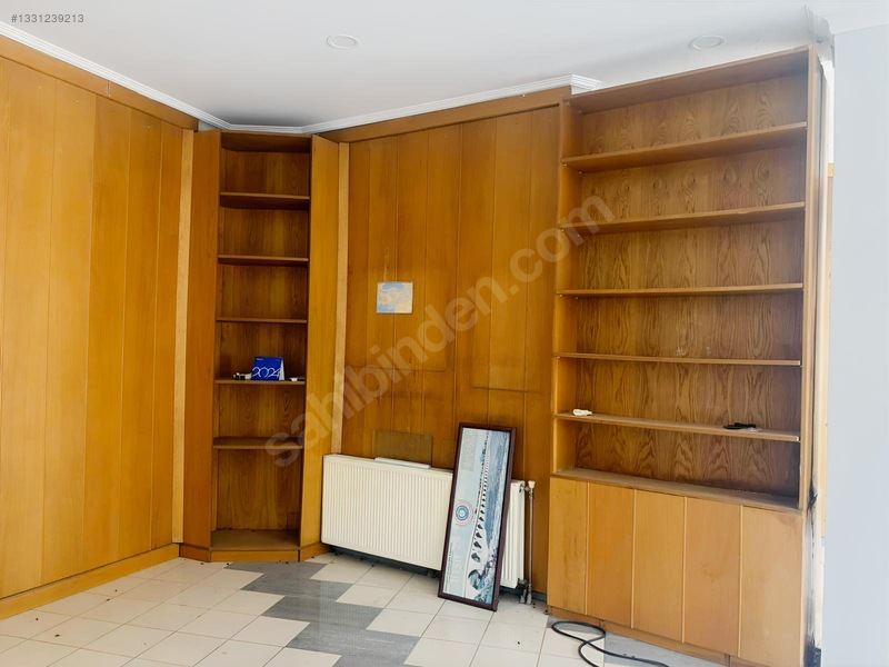 Çarşıda Boydan Boya Çepheli Kiralık İşyeri — fotoğraf 12