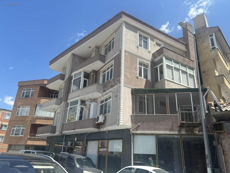Çarşıda Boydan Boya Çepheli Kiralık İşyeri — fotoğraf 17