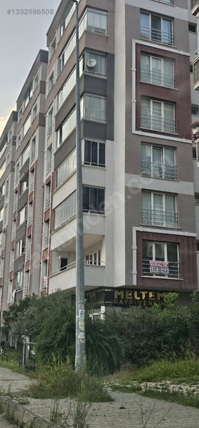 Gülhan Gayrimenkul'den Yenimahallede Kiralık 3+1 Daire — fotoğraf 5