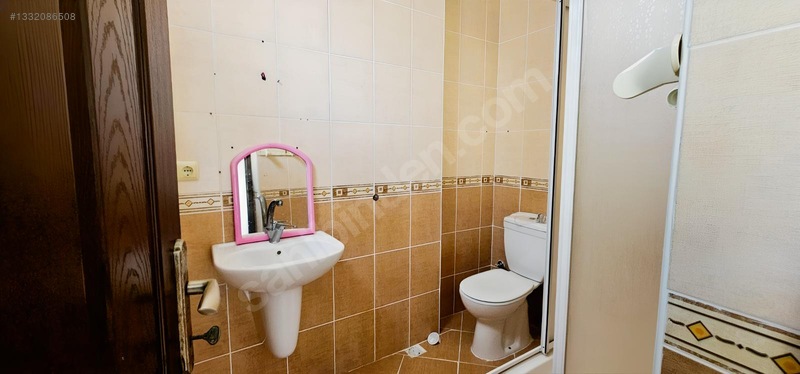 Gülhan Gayrimenkul'den Yenimahallede Kiralık 3+1 Daire — fotoğraf 15