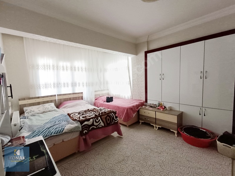 Konak Gayrimenkulden Satlık 4 Katlı Bina Her Katın Ayrı Tapusu — fotoğraf 17