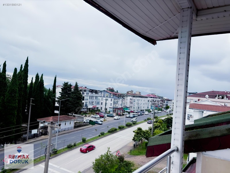 Güzelyalıda Deniz Manzaralı Kiralık 3+1 Çatı Katı Daire