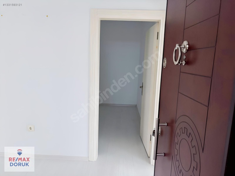Güzelyalıda Deniz Manzaralı Kiralık 3+1 Çatı Katı Daire — fotoğraf 4