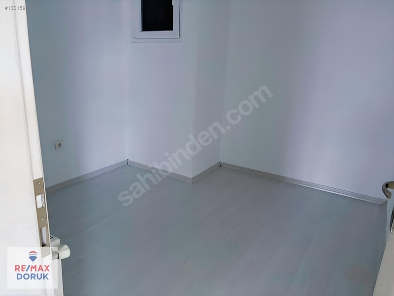 Güzelyalıda Deniz Manzaralı Kiralık 3+1 Çatı Katı Daire — fotoğraf 11