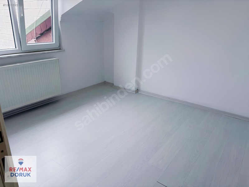 Güzelyalıda Deniz Manzaralı Kiralık 3+1 Çatı Katı Daire — fotoğraf 12