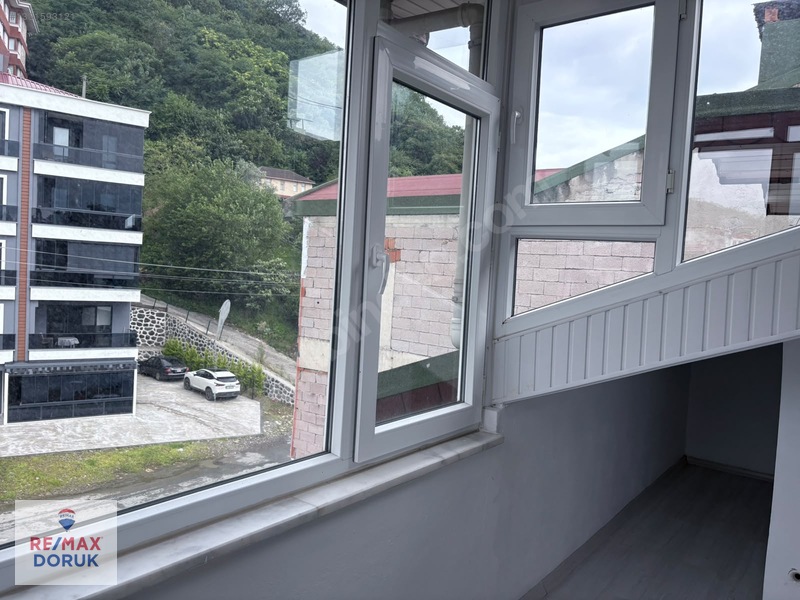 Güzelyalıda Deniz Manzaralı Kiralık 3+1 Çatı Katı Daire — fotoğraf 16