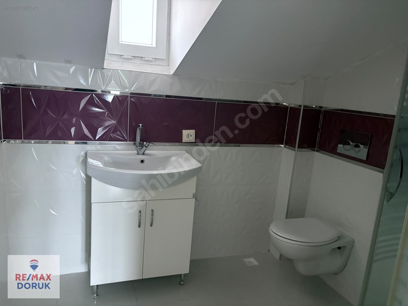 Güzelyalıda Deniz Manzaralı Kiralık 3+1 Çatı Katı Daire — fotoğraf 18