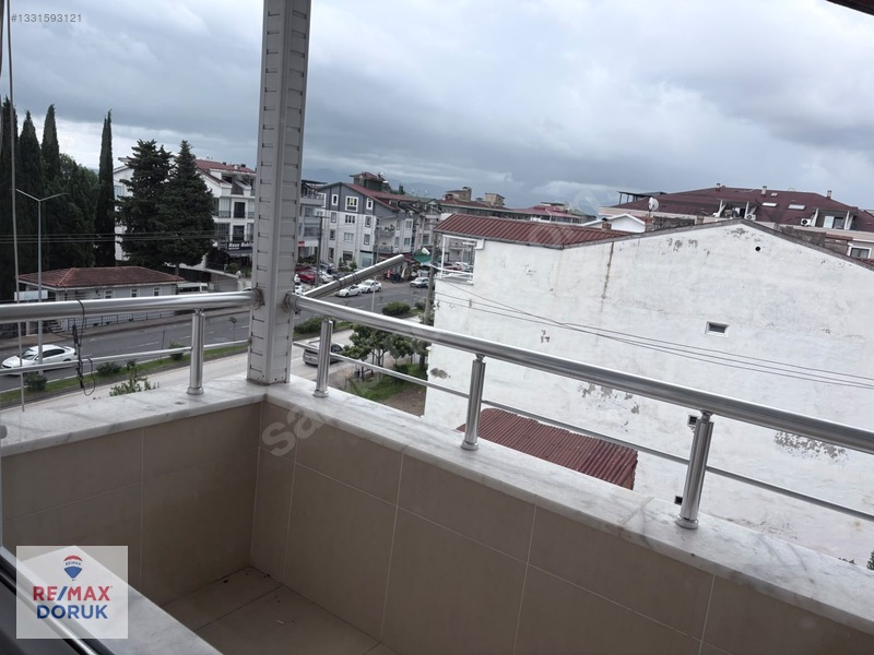Güzelyalıda Deniz Manzaralı Kiralık 3+1 Çatı Katı Daire — fotoğraf 22