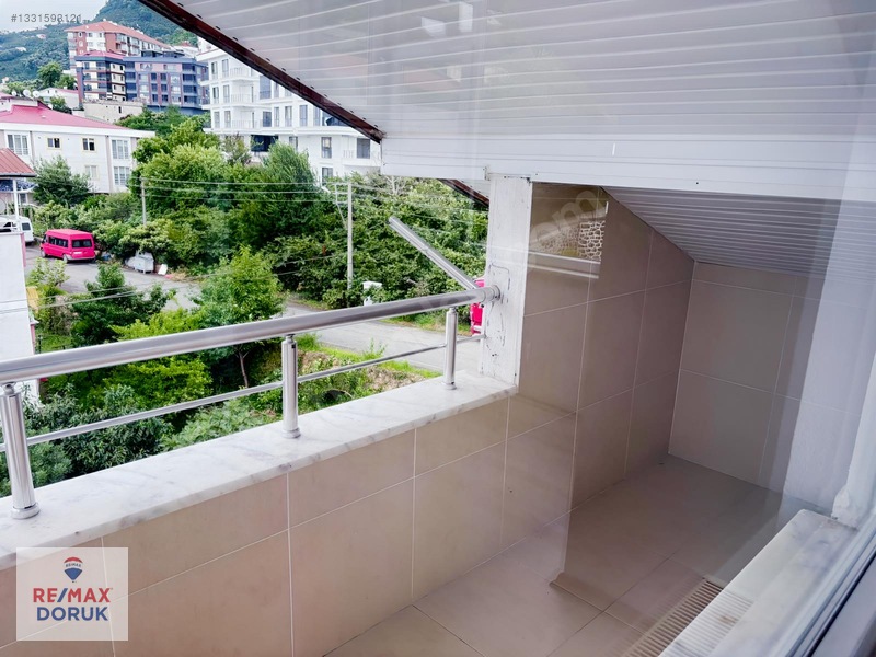 Güzelyalıda Deniz Manzaralı Kiralık 3+1 Çatı Katı Daire — fotoğraf 24