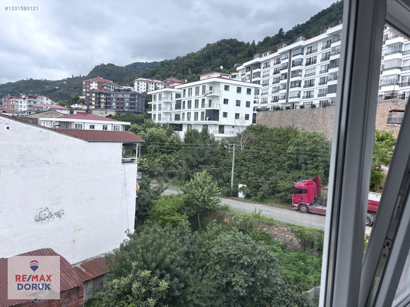 Güzelyalıda Deniz Manzaralı Kiralık 3+1 Çatı Katı Daire — fotoğraf 26