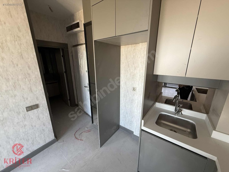 Yurtçuda Merkezi Konumda Oturuma Hazır Satılık Köşe 1+1 Daire — fotoğraf 2