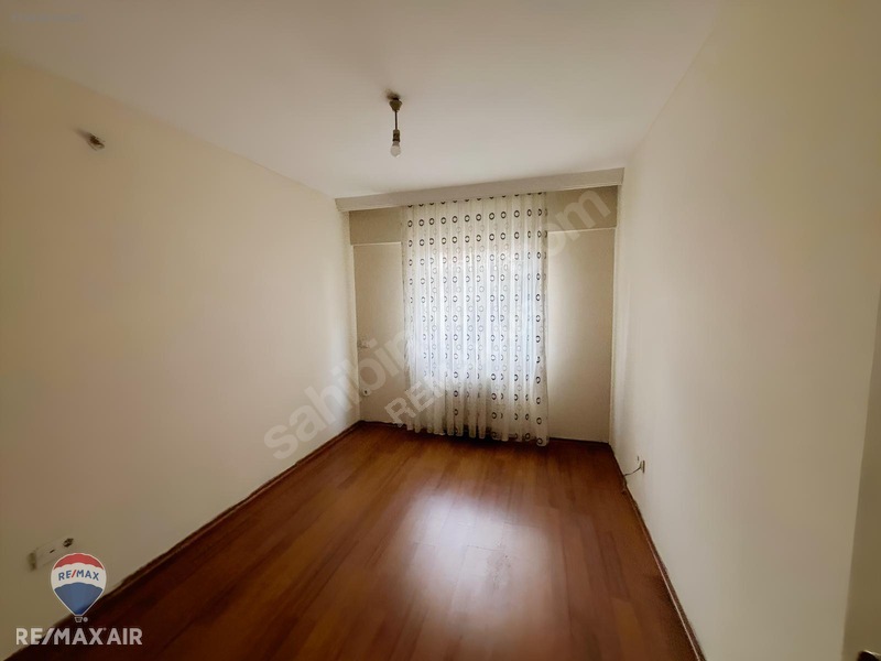 Kartal Selective'de Metro Yakını Kiralık 1+1 Daire — fotoğraf 7