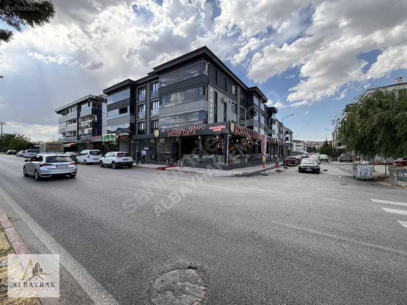 Kuvayi Milliye Caddesinde Satılık Bodrumlu Dükkan — fotoğraf 13