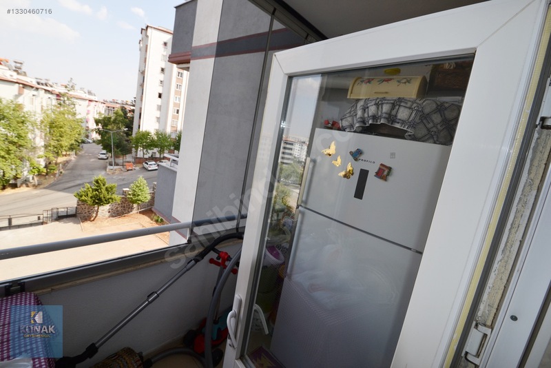 Konak Gayrimenkul'den Merinosda Satılık 3+1 Bakımlı Göbek Daire — fotoğraf 5