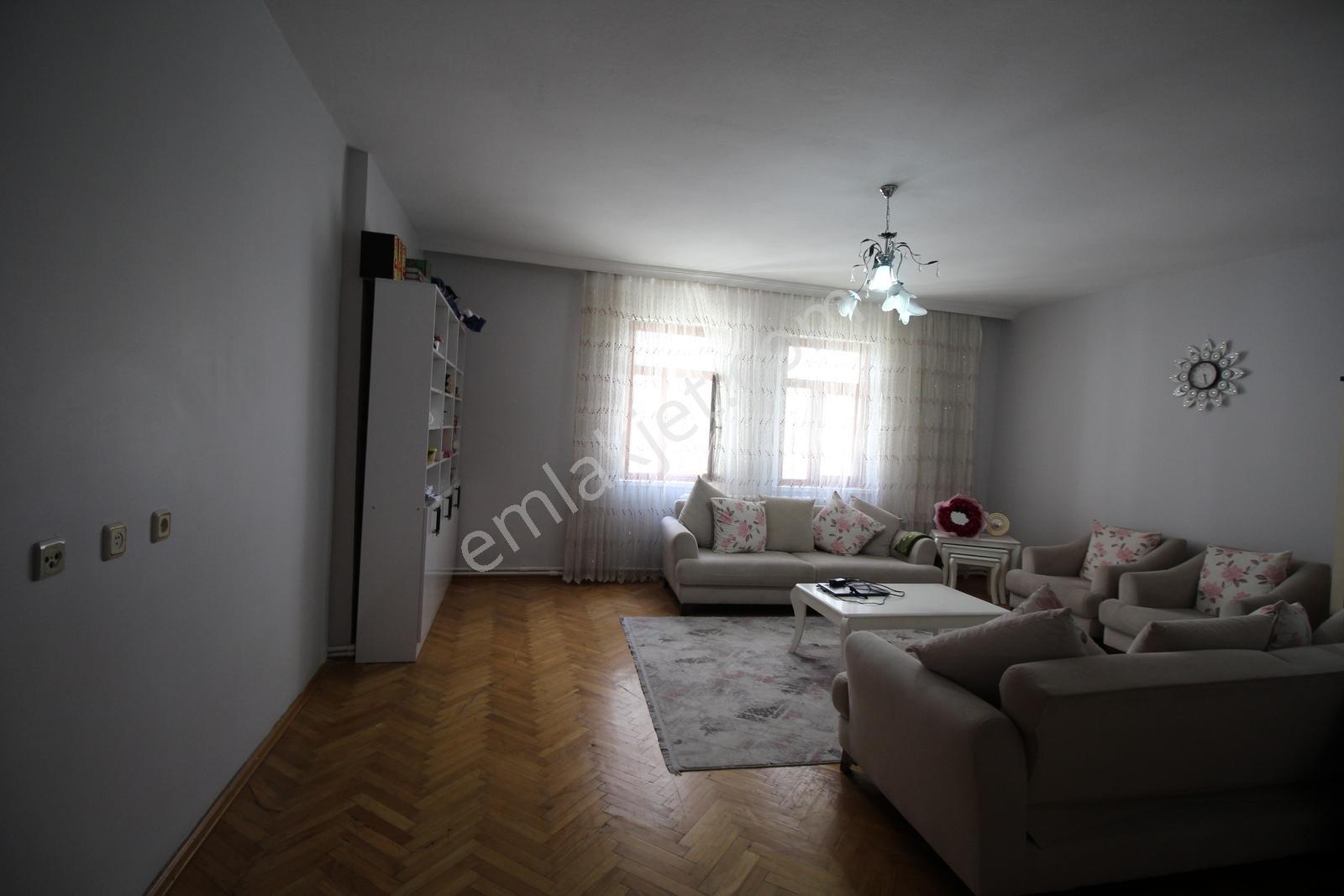 Aksaray Ereğli Kapıda Satılık 3+1 Daire — fotoğraf 8