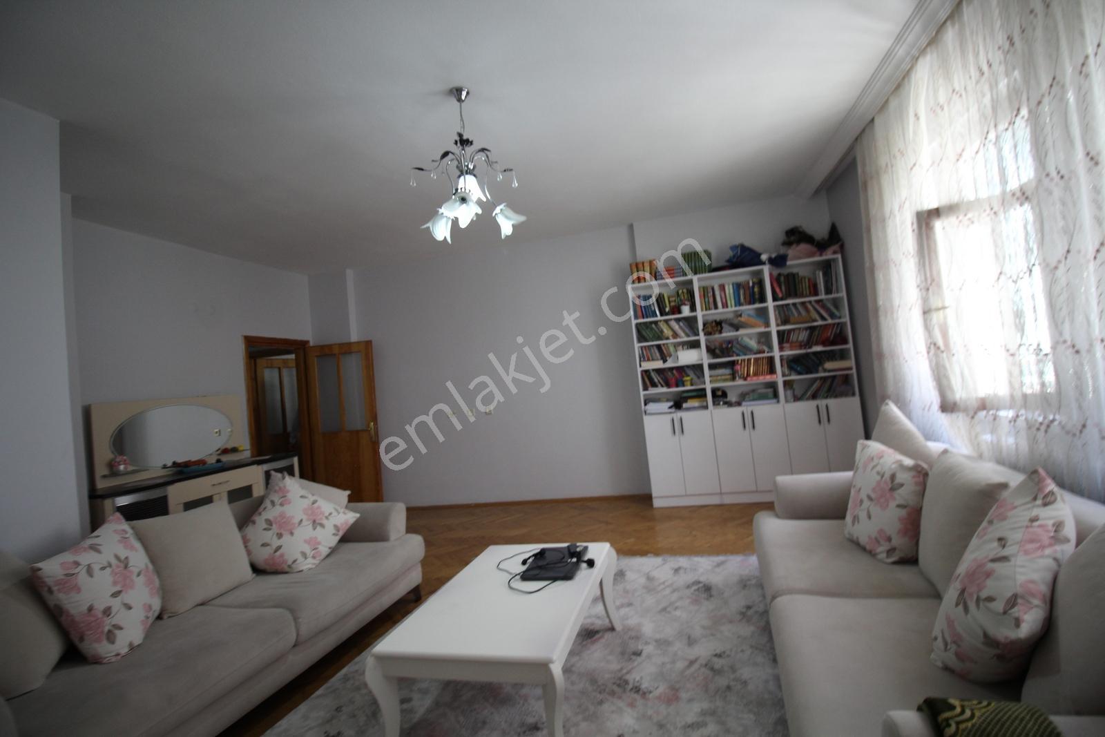 Aksaray Ereğli Kapıda Satılık 3+1 Daire — fotoğraf 11
