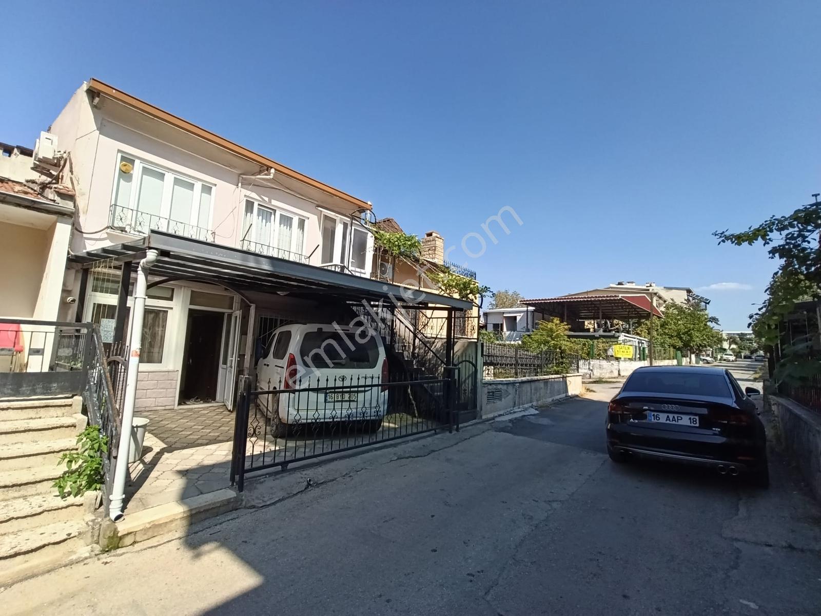 Bahçelievler 2 Katlı Bodrumlu Mustakil Bina Çift Mutfak — fotoğraf 2