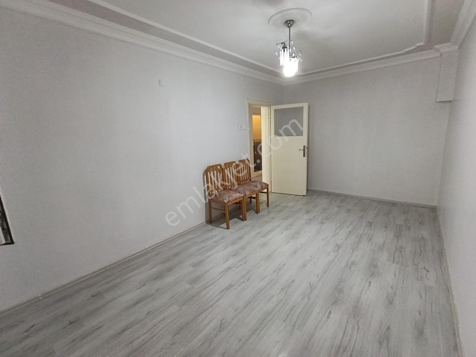 Bahçelievler 2 Katlı Bodrumlu Mustakil Bina Çift Mutfak — fotoğraf 9