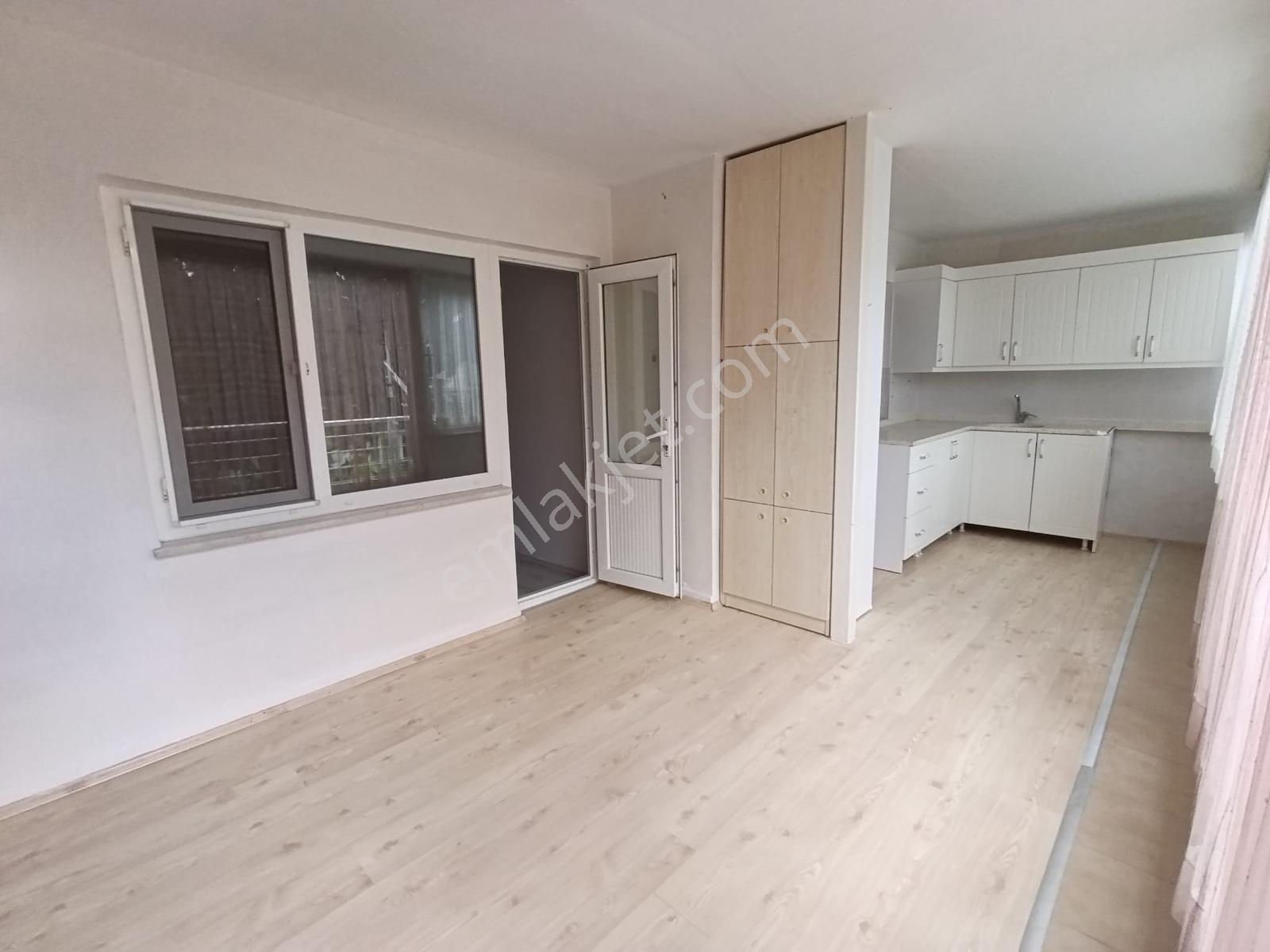 Bahçelievler 2 Katlı Bodrumlu Mustakil Bina Çift Mutfak — fotoğraf 18