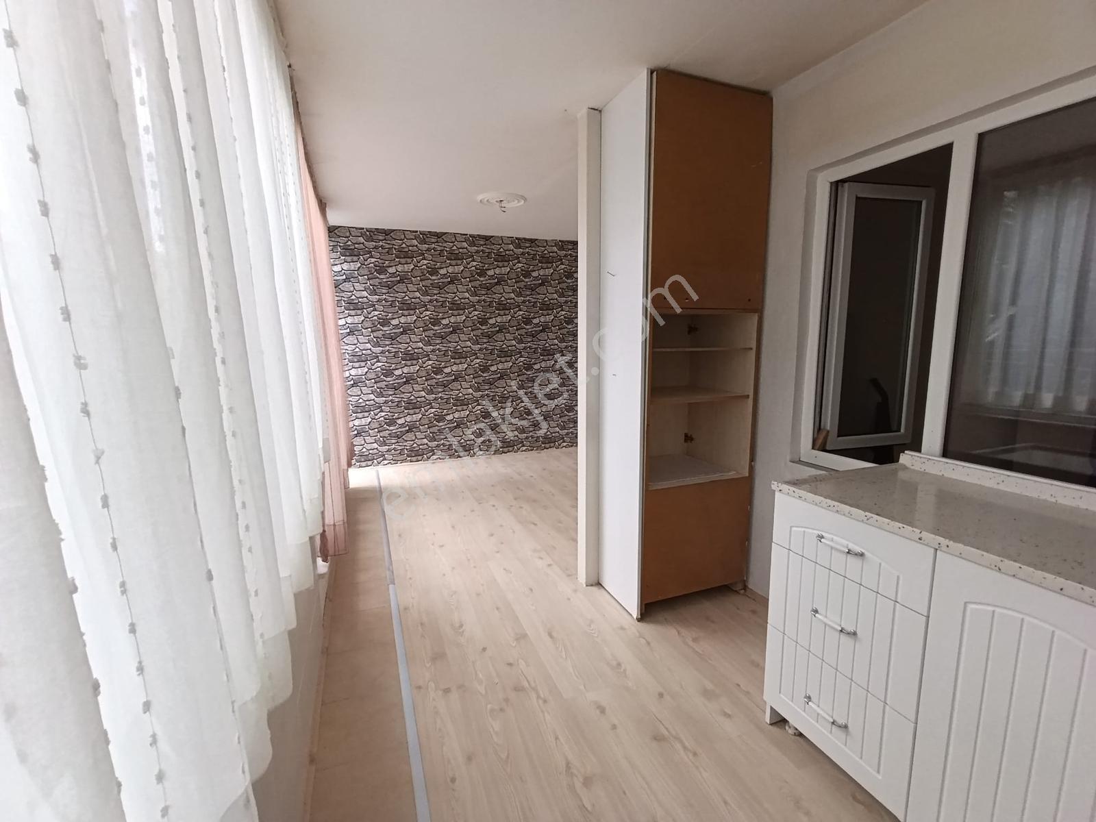 Bahçelievler 2 Katlı Bodrumlu Mustakil Bina Çift Mutfak — fotoğraf 20