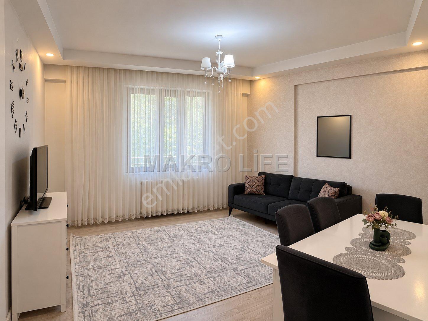 Fabrika Mahallesi'nde Satılık Yüksek Zeminli Bahçe Manzaralı Daire — fotoğraf 2