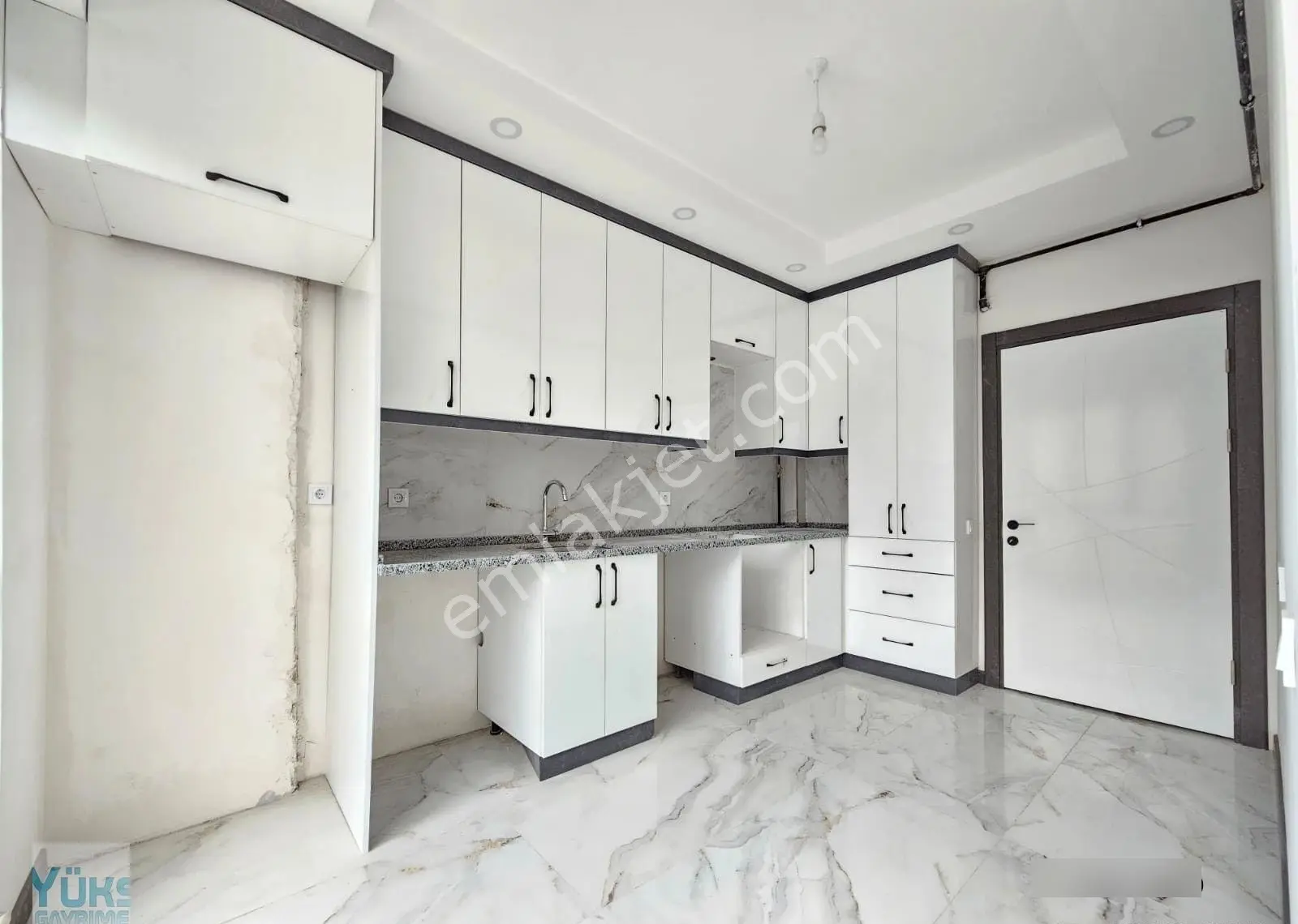 Denizli Gümüşçay Da Site İçi 2+1 Harika Konumda Kendine Ait Özel Bahçeli Satılık — fotoğraf 26