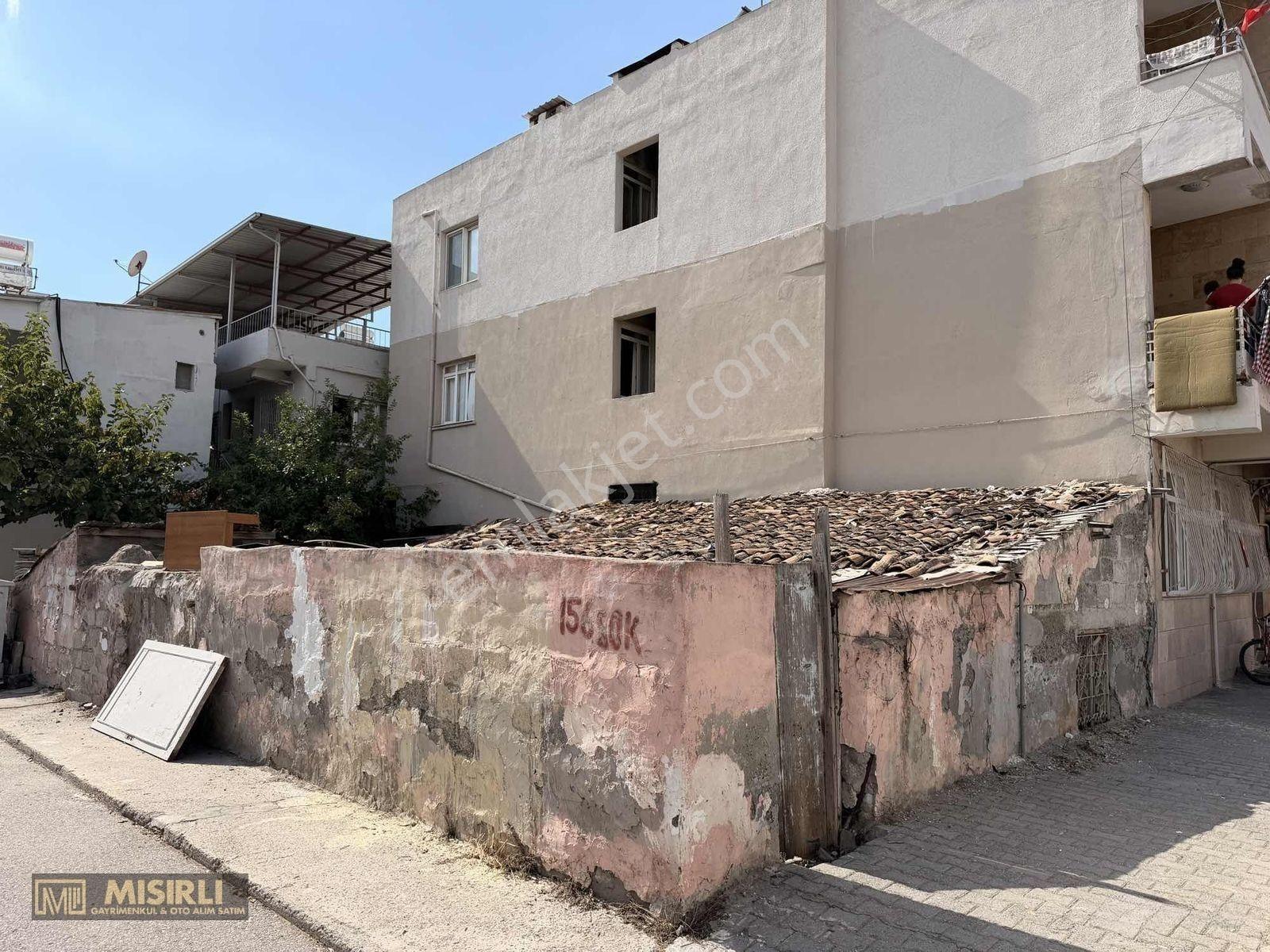 Mısırlı Gayrimenkul'den Satılık Cumhuriyet Mah'de 110 M2 Arsa — fotoğraf 3