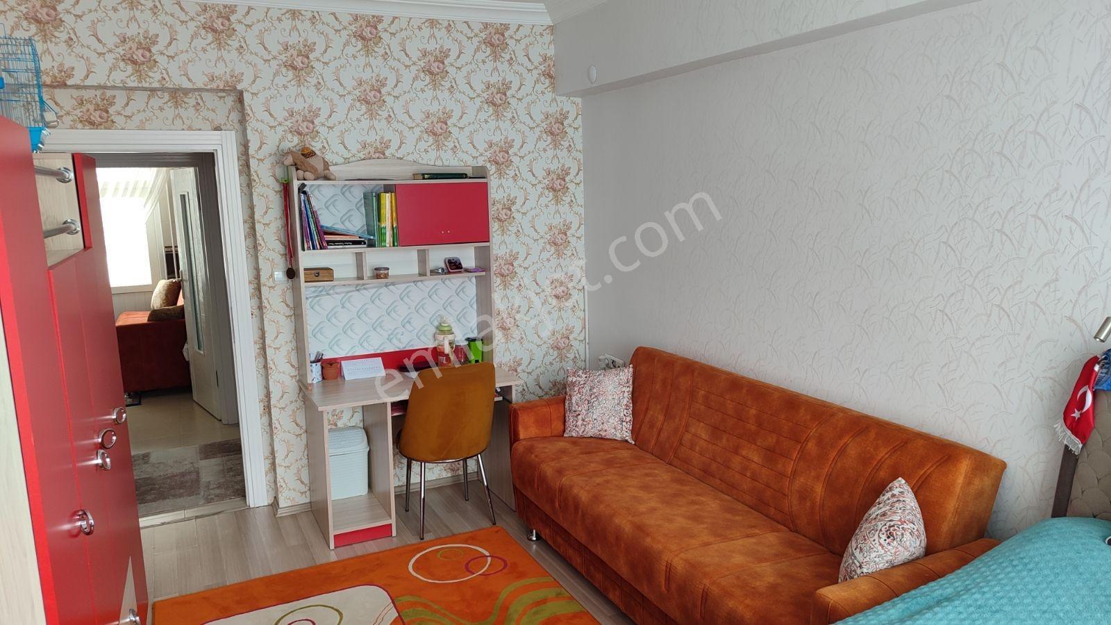 Adil Emlak'tan Acil Satılık Kültür Park Yakını 3+1 Yapılı Daire — fotoğraf 5