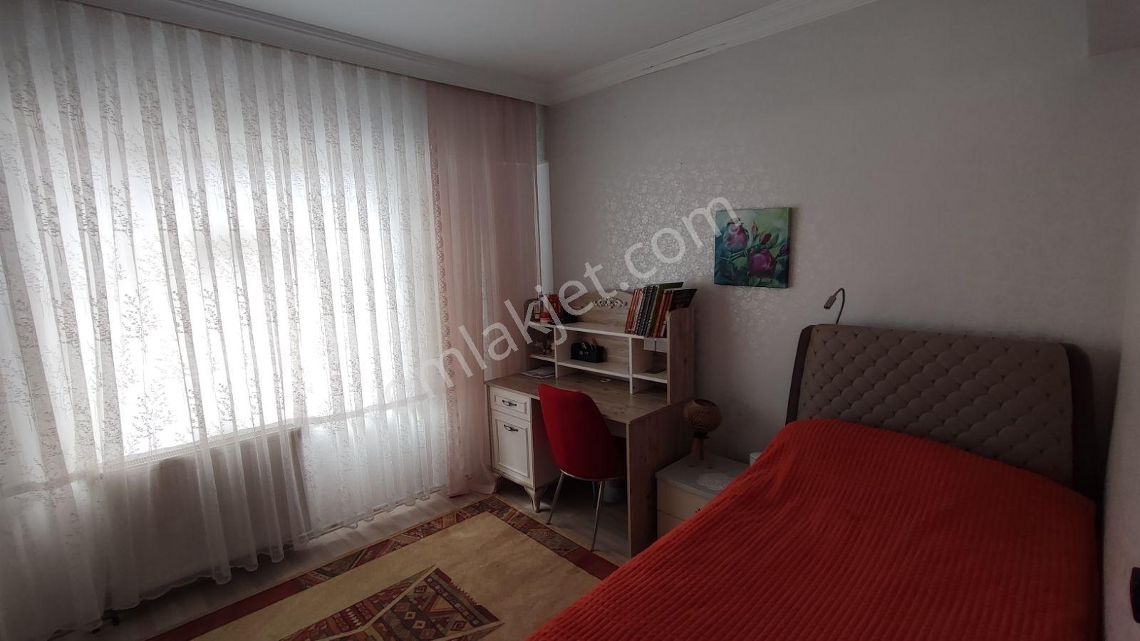 Adil Emlak'tan Acil Satılık Kültür Park Yakını 3+1 Yapılı Daire — fotoğraf 20
