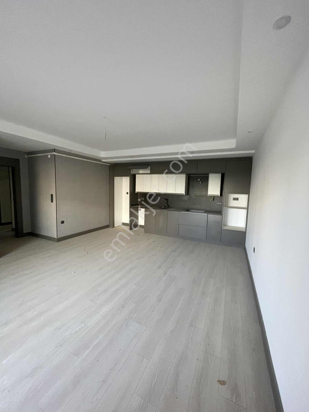 Kuşadasında Lüks Sitede Satılık 2+1 Daire — fotoğraf 24