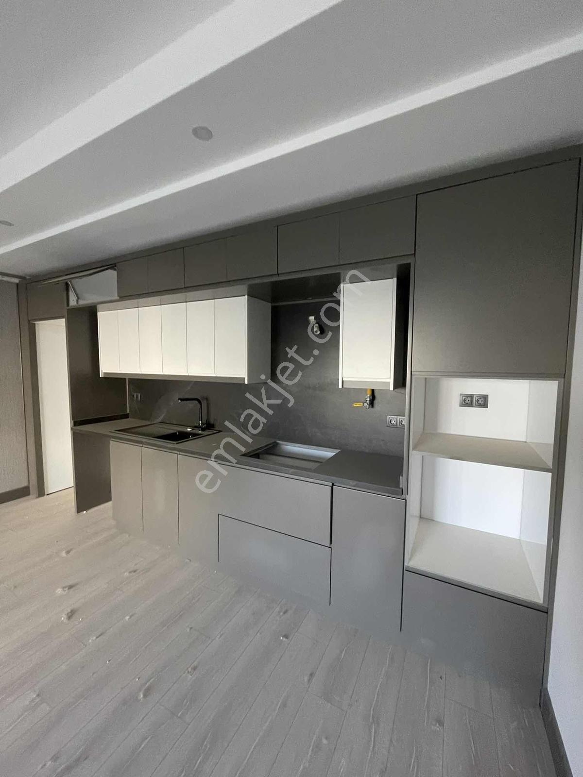 Kuşadasında Lüks Sitede Satılık 2+1 Daire — fotoğraf 25