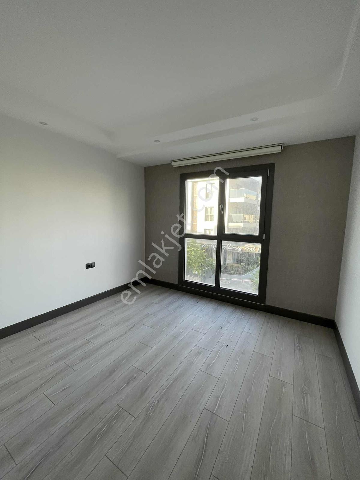 Kuşadasında Lüks Sitede Satılık 2+1 Daire — fotoğraf 35