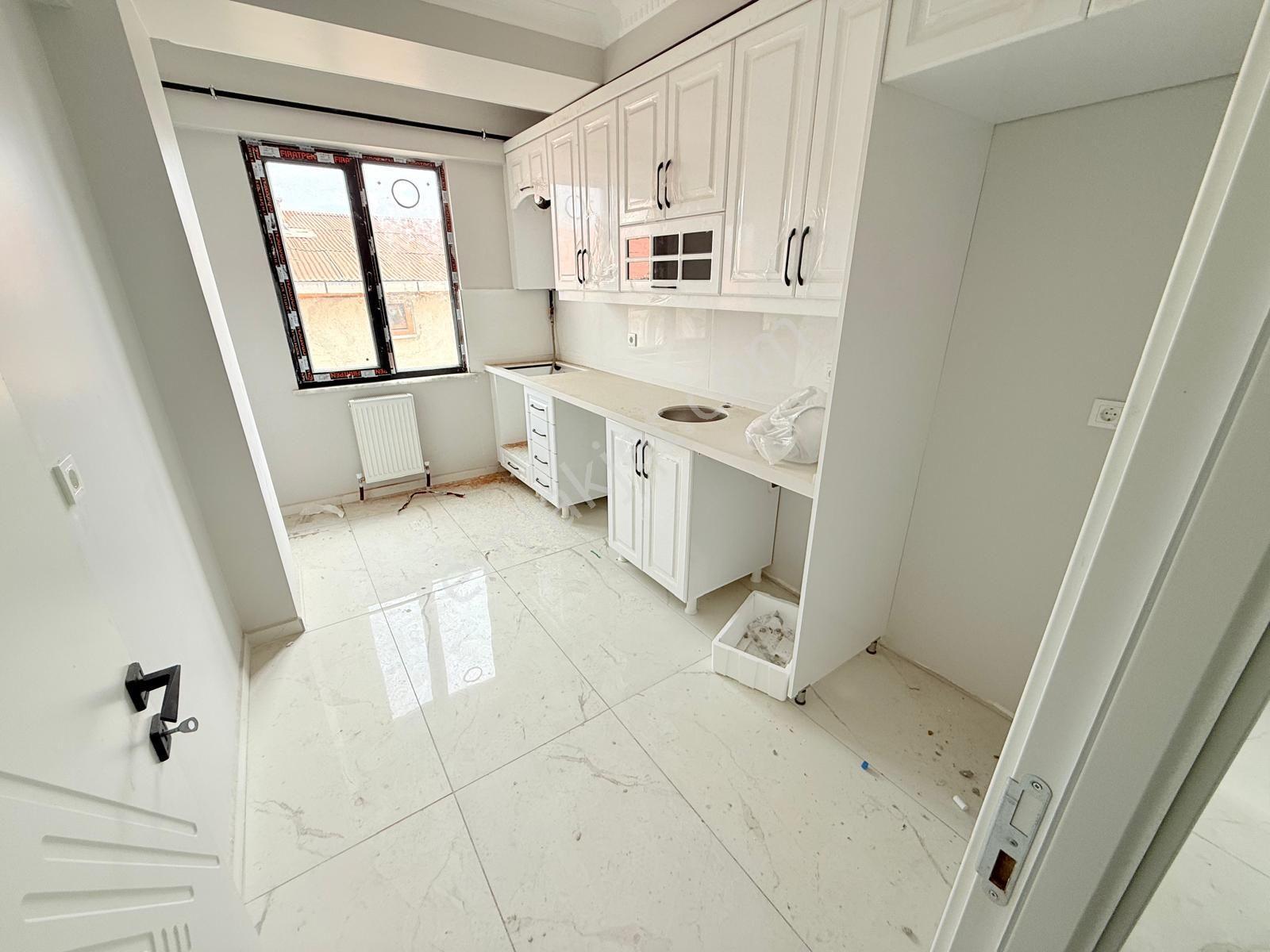 Pusula İnş'tan 50.yıl Mah 2+1 90m2 Satılık Sıfır 4.kat — fotoğraf 4