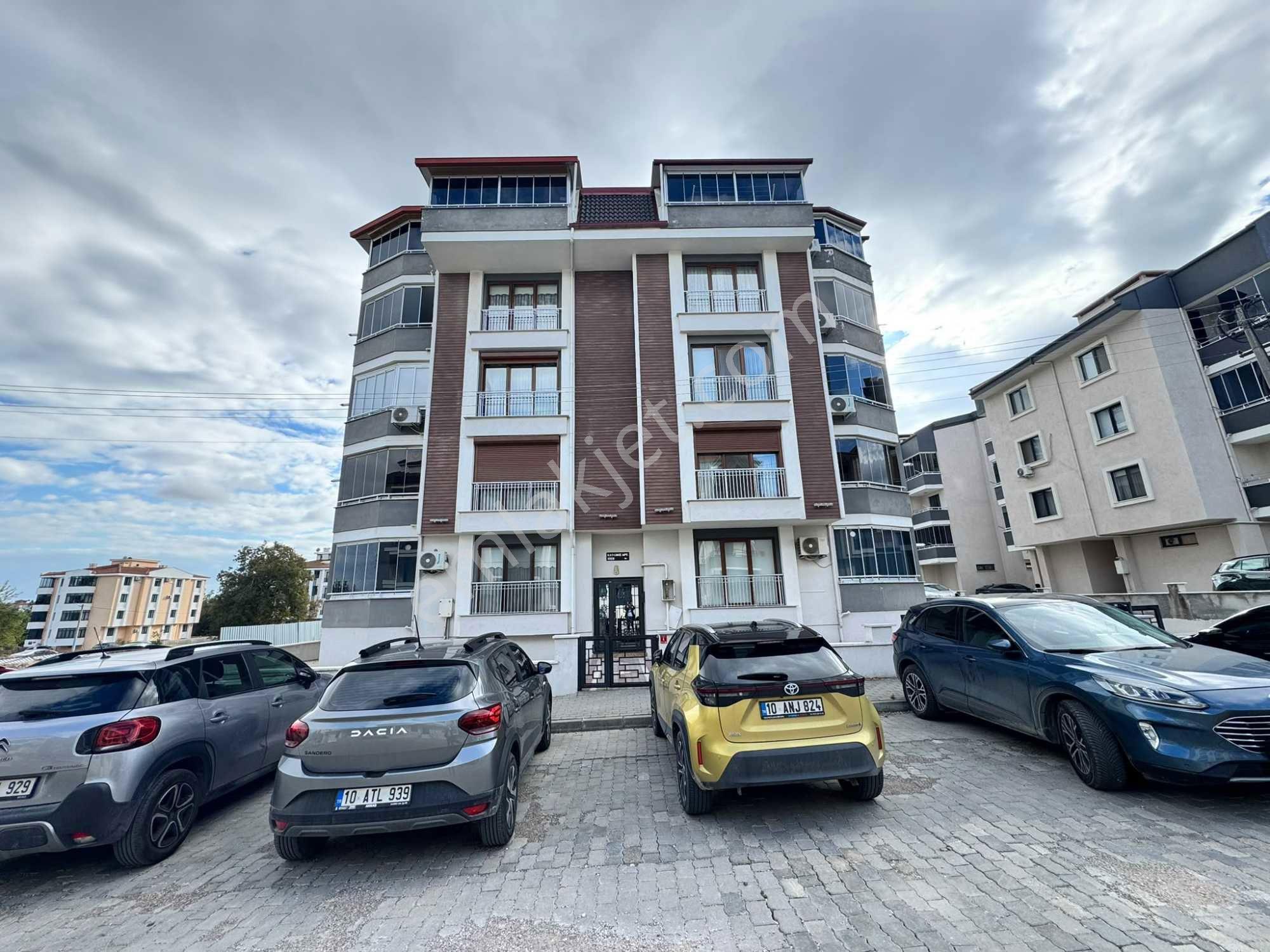 Remax Mıd'den Paşa Alanı’nda 155 M² 3+1 Dubleks Daire — fotoğraf 2