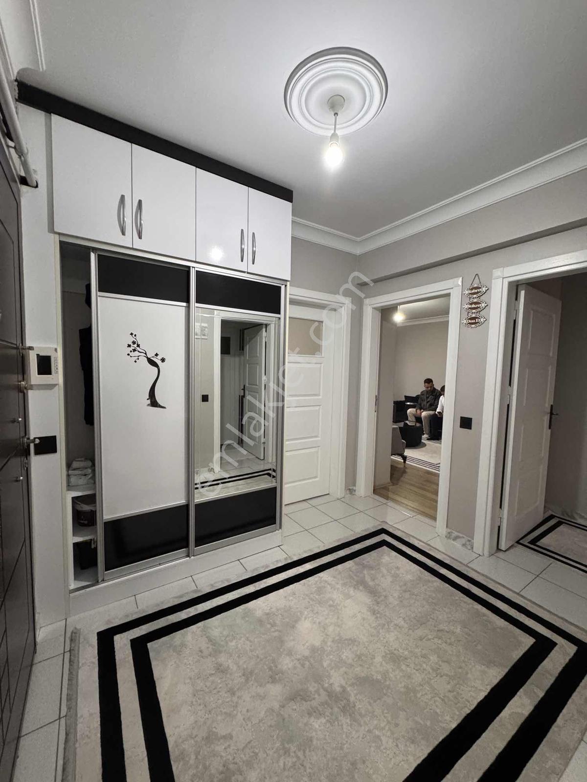 Keçeciler Caddesi Yakını 3+1 Bakımlı Geniş Daire — fotoğraf 22
