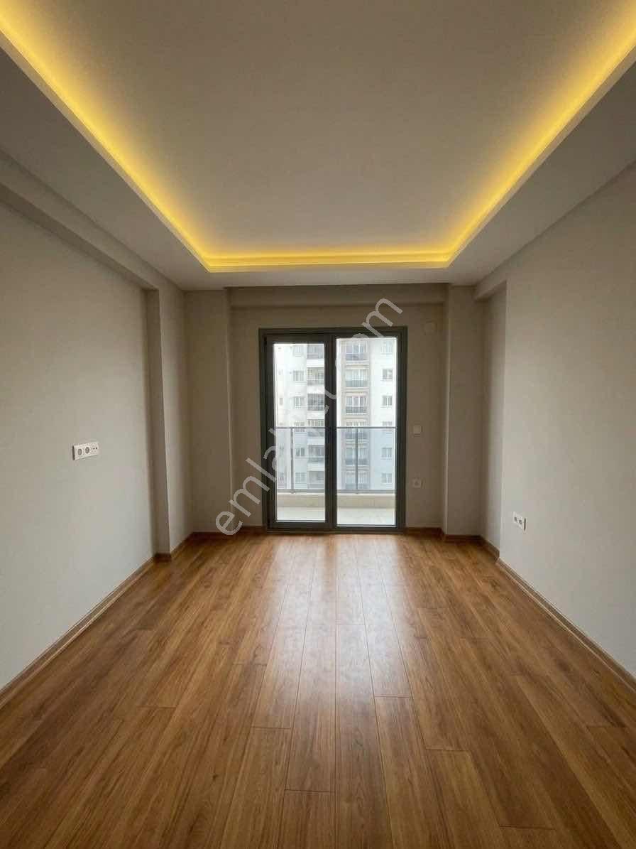 Ziraat Bankası Karşısı 2 Milyon Kredi İmkanı 1+1 Son Daireler!! — fotoğraf 2