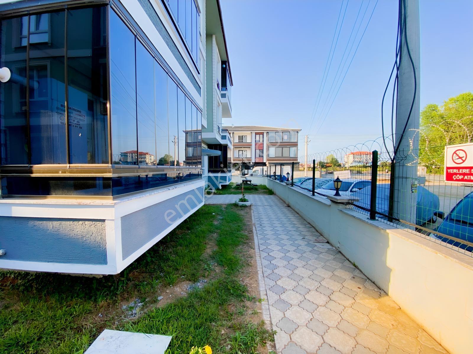 Karasuda Havuzlu Sitede Ayrı Mutfaklı Cam Balkonlu Daire — fotoğraf 5
