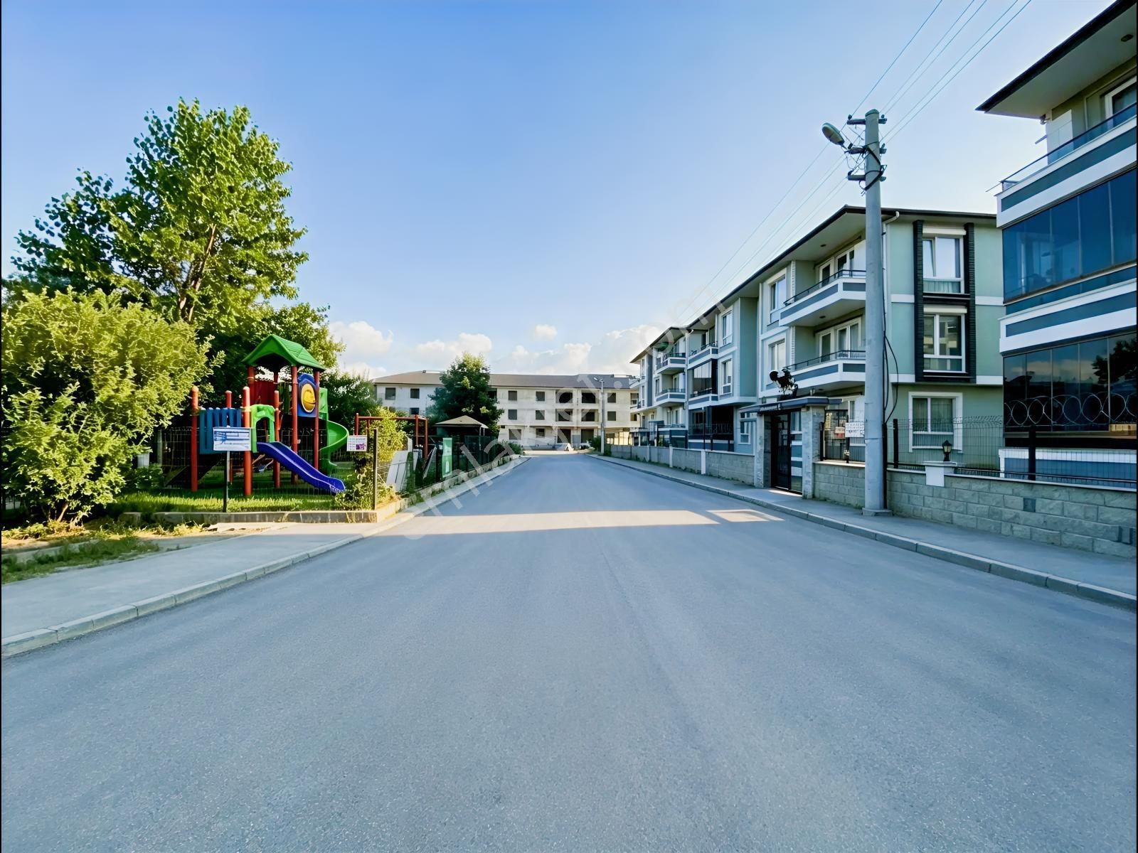 Karasuda Havuzlu Sitede Ayrı Mutfaklı Cam Balkonlu Daire — fotoğraf 7