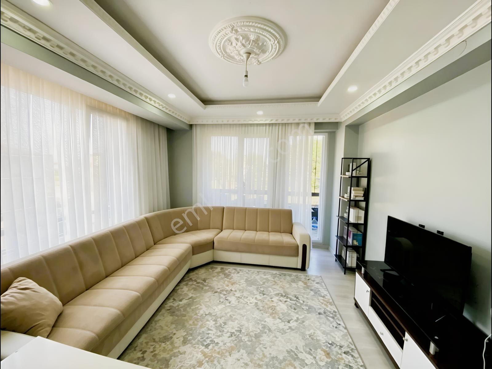 Karasuda Havuzlu Sitede Ayrı Mutfaklı Cam Balkonlu Daire — fotoğraf 19