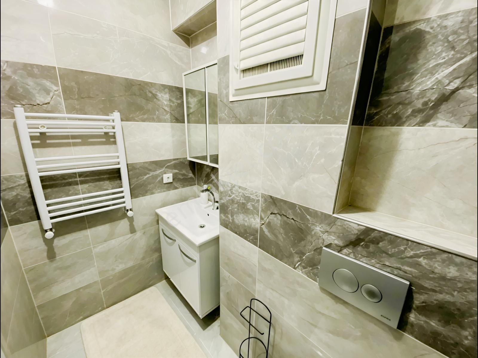 Karasuda Havuzlu Sitede Ayrı Mutfaklı Cam Balkonlu Daire — fotoğraf 30