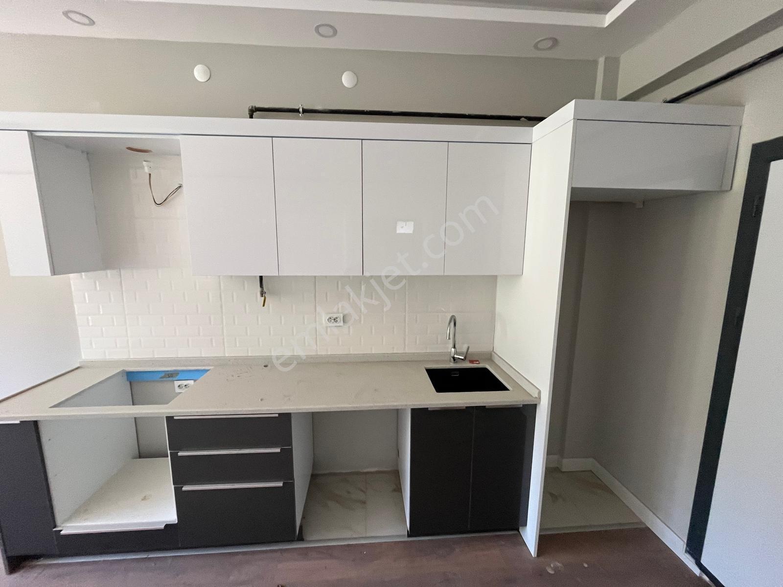 1+1 Sıfır Kudu Residence' Kullanışlı ( 3. Kat ) Satılık Daire .. — fotoğraf 4