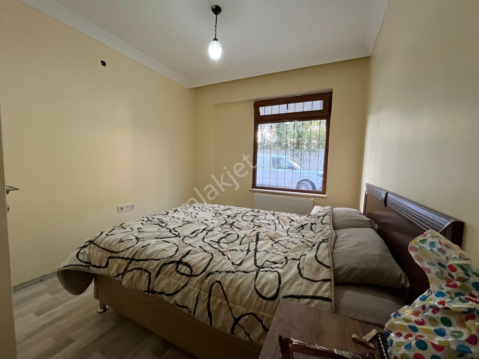 Cumhuriyet Gayrimenkulden 2+1 Metro Yakını Satılık Daire — fotoğraf 5