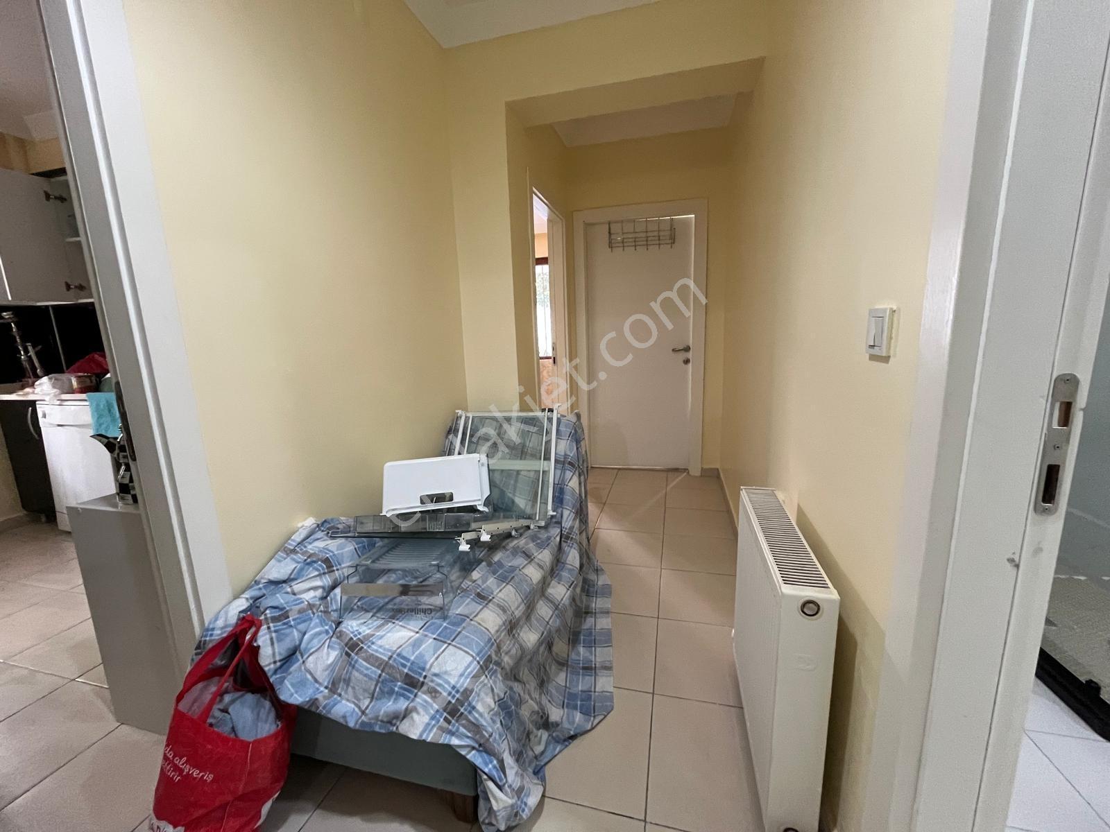 Cumhuriyet Gayrimenkulden 2+1 Metro Yakını Satılık Daire — fotoğraf 12