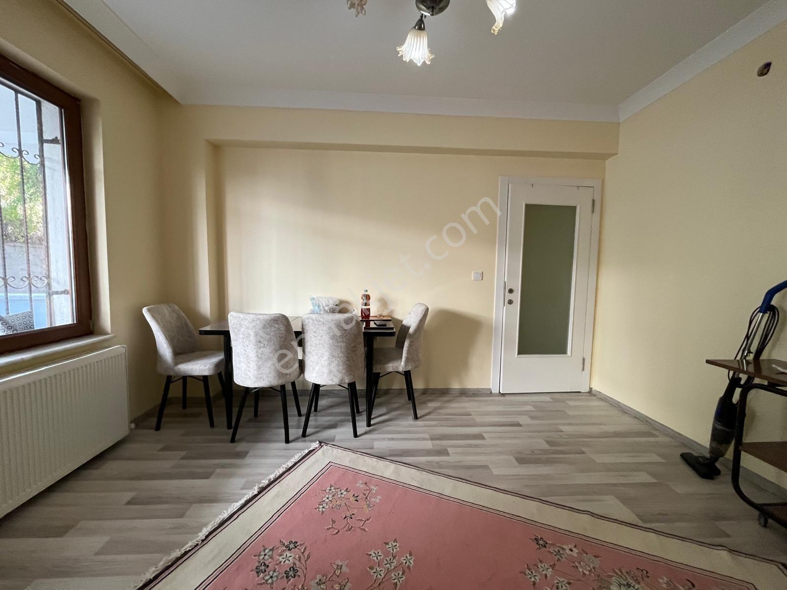 Cumhuriyet Gayrimenkulden 2+1 Metro Yakını Satılık Daire — fotoğraf 20